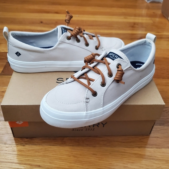 Sperry Shoes - Sperry Womens Crest Vibe Canvas Sneakers Size 7.5